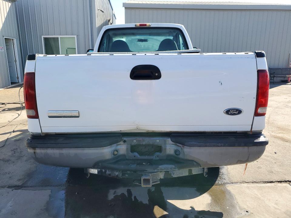 Photo 6 from auction – 2006 FORD F250 with VIN 1FTSF21P16EA25659