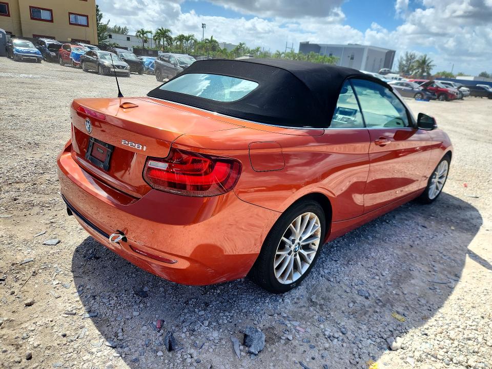 Снимка 3 от търг – 2016 BMW 228 с VIN WBA1L9C52GV325542