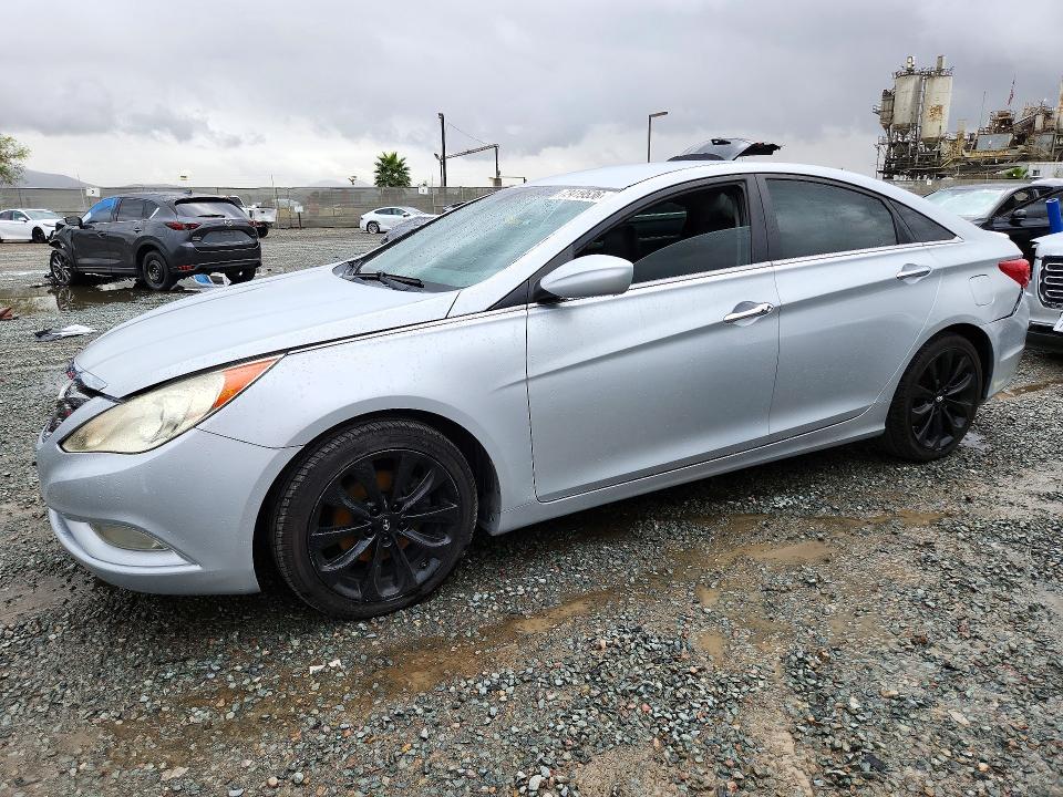 HYUNDAI SONATA 2011 with VIN 5NPEC4AC1BH264525 - Photo from auction