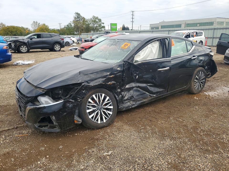 NISSAN ALTIMA 2025 with VIN 1N4BL4DV2SN370309 - Photo from auction