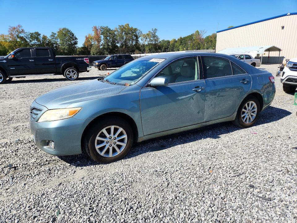 TOYOTA CAMRY 2011 with VIN 4T1BK3EKXBU623874 - Photo from auction