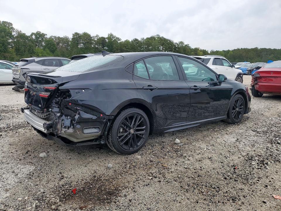 Фото 3 с аукциона – 2026 TOYOTA CAMRY с VIN 4T1DAACK4TU255972