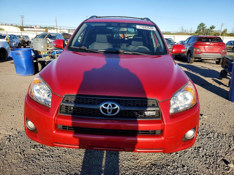 Снимка 5 от търг – 2011 TOYOTA RAV4 с VIN JTMRK4DV6B5102830