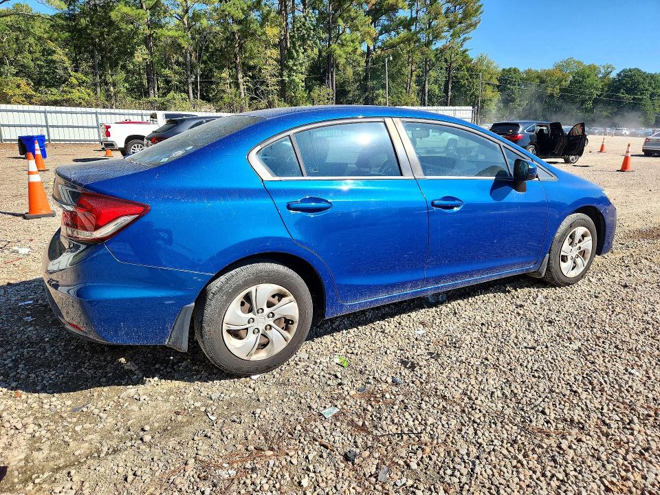 Photo 3 from auction – 2015 HONDA CIVIC with VIN 19XFB2F56FE009255