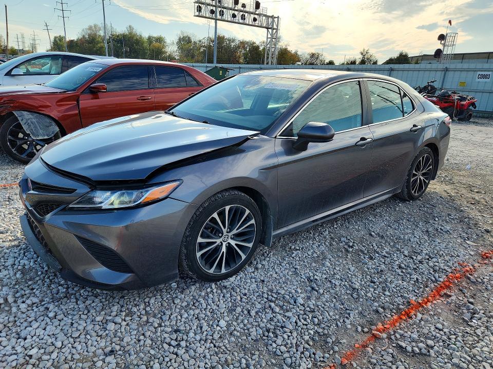 Снимка 1 от търг – 2020 TOYOTA CAMRY с VIN 4T1G31AKXLU017280