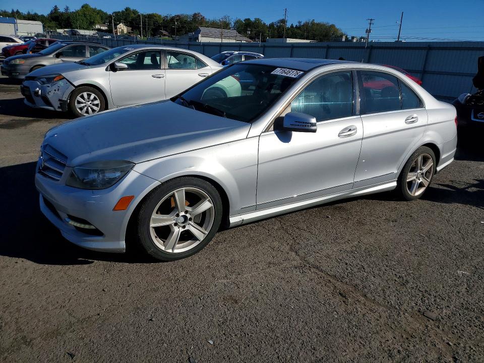 MERCEDES-BENZ C 2011 with VIN WDDGF8BB6BR158051 - Photo from auction