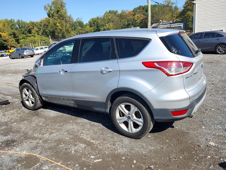 Снимка 2 от търг – 2015 FORD ESCAPE с VIN 1FMCU9G98FUA72619