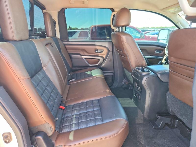 Снимка 10 от търг – 2016 NISSAN TITAN XD с VIN 1N6BA1F47GN509714
