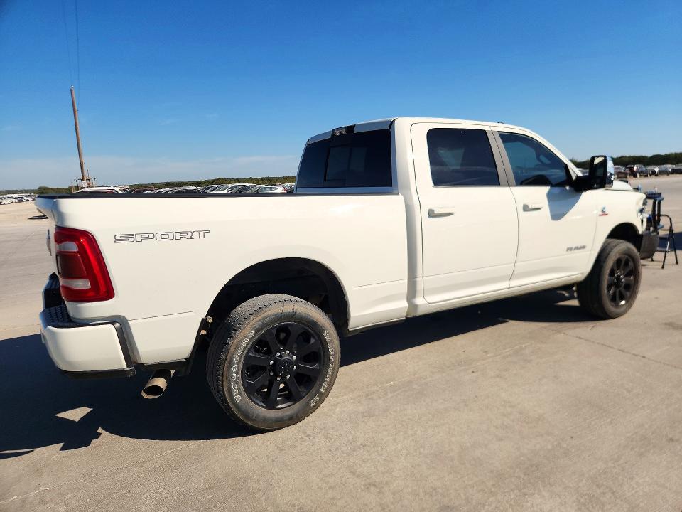Фото 3 с аукциона – 2023 RAM 2500 с VIN 3C6UR5FL5PG568201