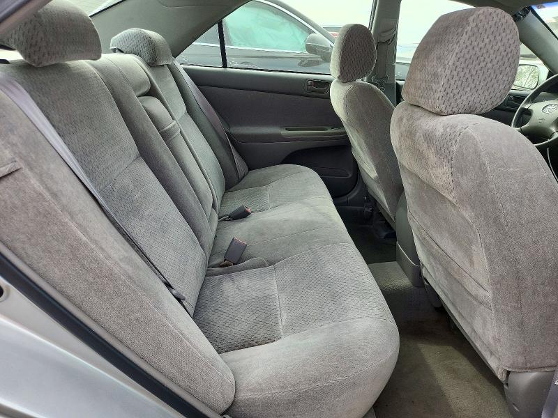 Photo 10 from auction – 2002 TOYOTA CAMRY with VIN 4T1BE32K32U609505