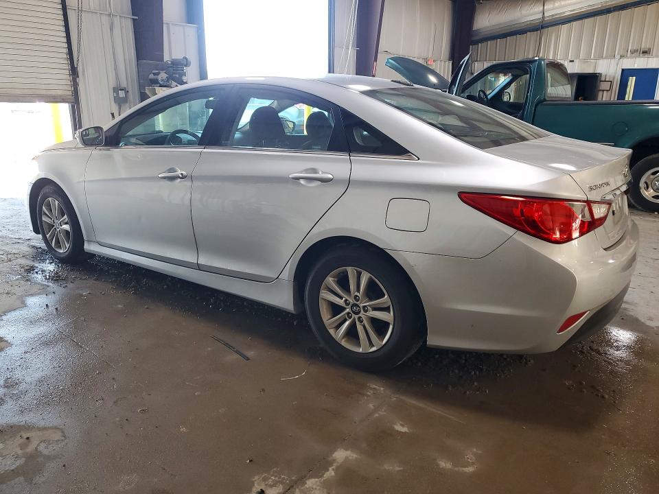 Снимка 2 от търг – 2014 HYUNDAI SONATA с VIN 5NPEB4AC5EH917493