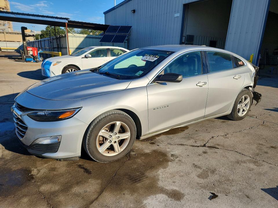 CHEVROLET MALIBU 2020 with VIN 1G1ZB5ST6LF023928 - Photo from auction