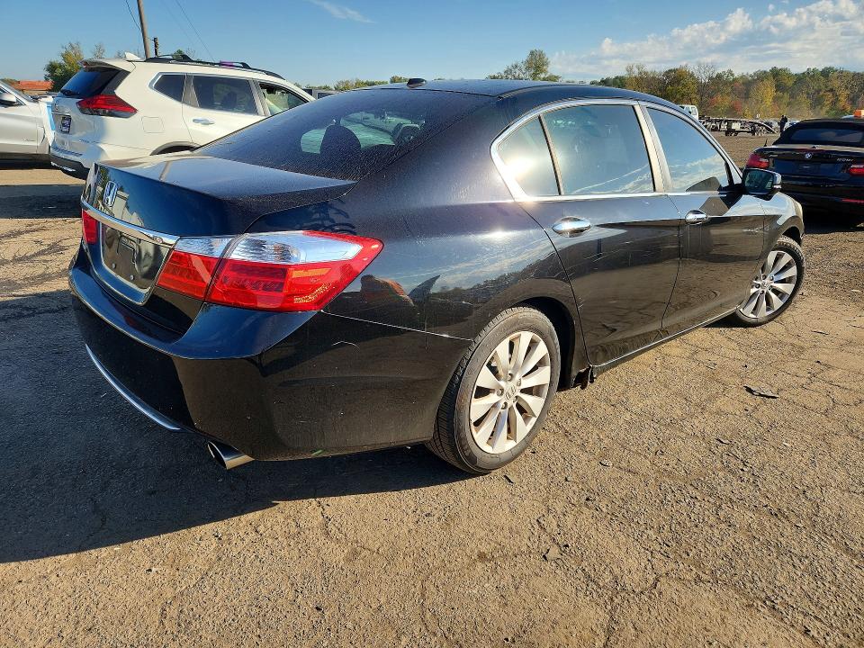 Снимка 3 от търг – 2013 HONDA ACCORD с VIN 1HGCR2F88DA008585
