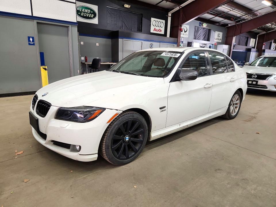 BMW 328 2011 с VIN WBAPK5C5XBA995880 - Снимка от търг
