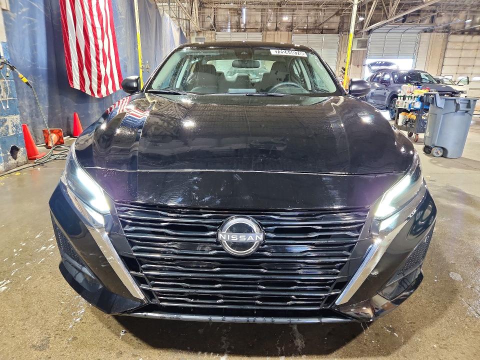 Photo 5 from auction – 2025 NISSAN ALTIMA with VIN 1N4BL4DV8SN401921