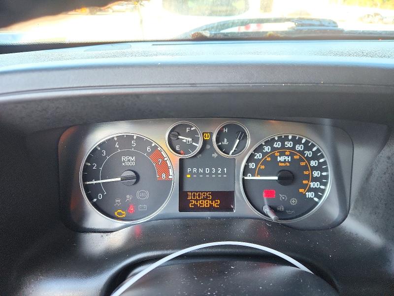 Фото 9 с аукциона – 2008 HUMMER H3 с VIN 5GTEN13E488145018