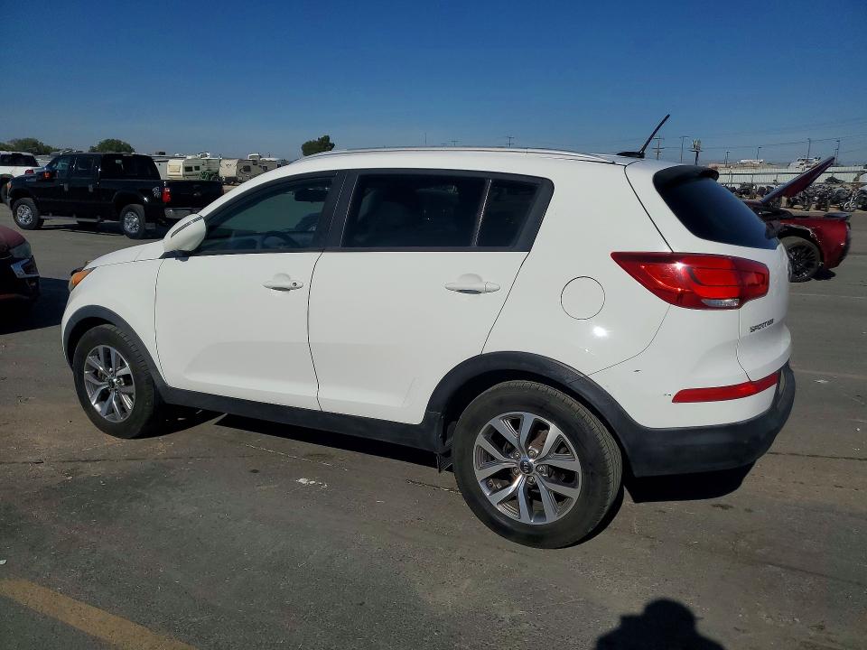 Фото 2 с аукциона – 2015 KIA SPORTAGE с VIN KNDPB3AC8F7754301