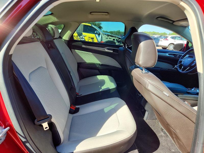 Снимка 10 от търг – 2020 FORD FUSION с VIN 3FA6P0HD0LR104754