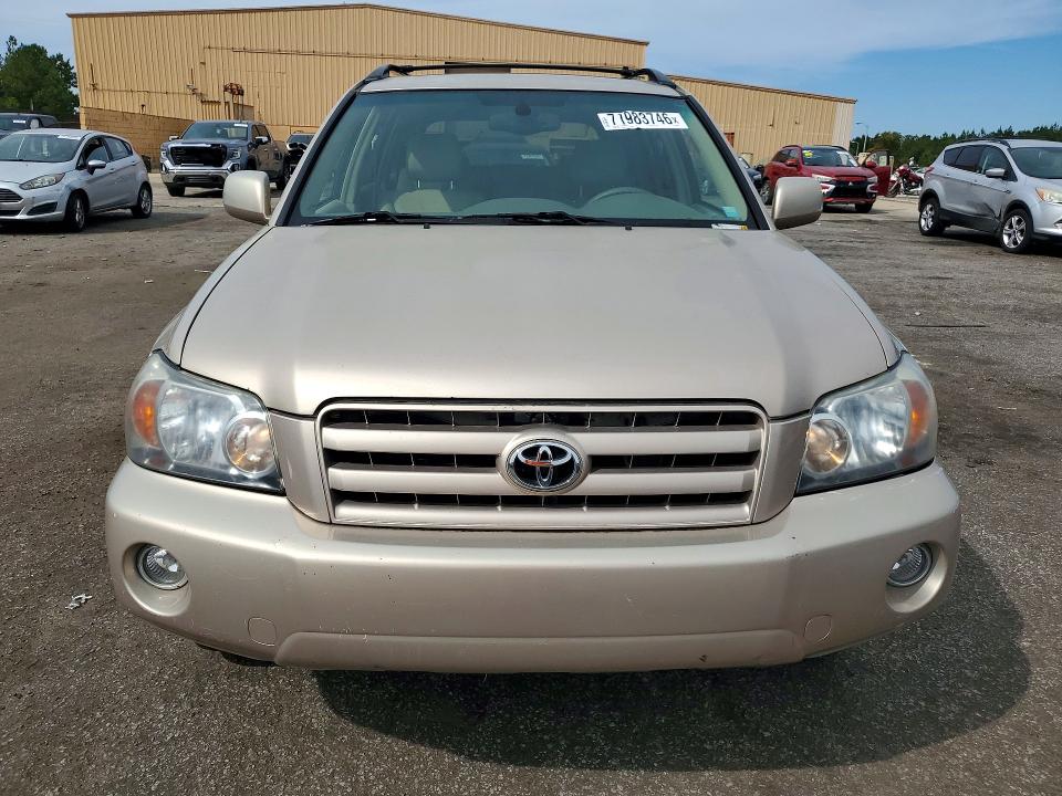 Photo 5 from auction – 2004 TOYOTA HIGHLANDER with VIN JTEDP21A040040967