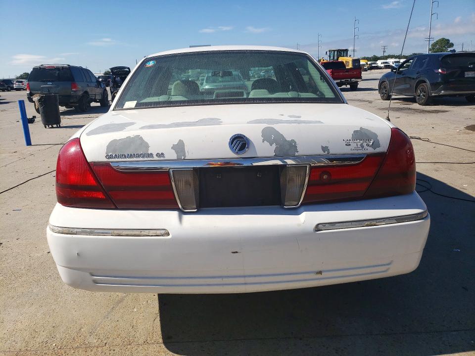 Foto 6 de la subasta – 2005 MERCURY GRAND MARQUES con VIN 2MEFM74W45X611081