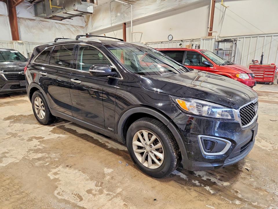 Photo 4 from auction – 2017 KIA SORENTO with VIN 5XYPGDA31HG263808