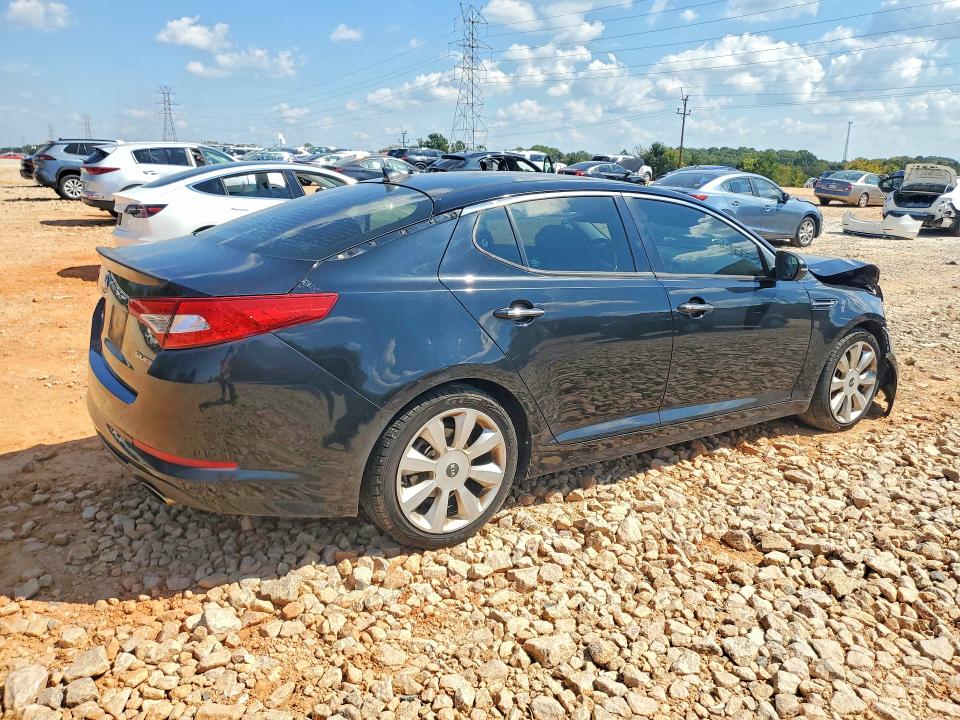 Zdjęcie 3 z aukcji – 2013 KIA OPTIMA z VIN 5XXGR4A63DG187866