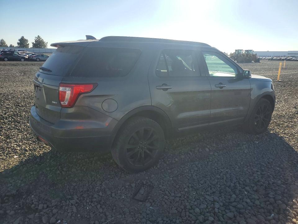 Photo 3 from auction – 2017 FORD EXPLORER with VIN 1FM5K8DH3HGD91691