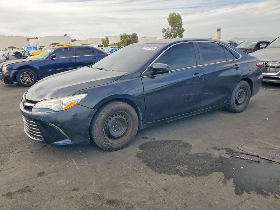 Photo 1 from auction – 2015 TOYOTA CAMRY with VIN 4T4BF1FKXFR445743