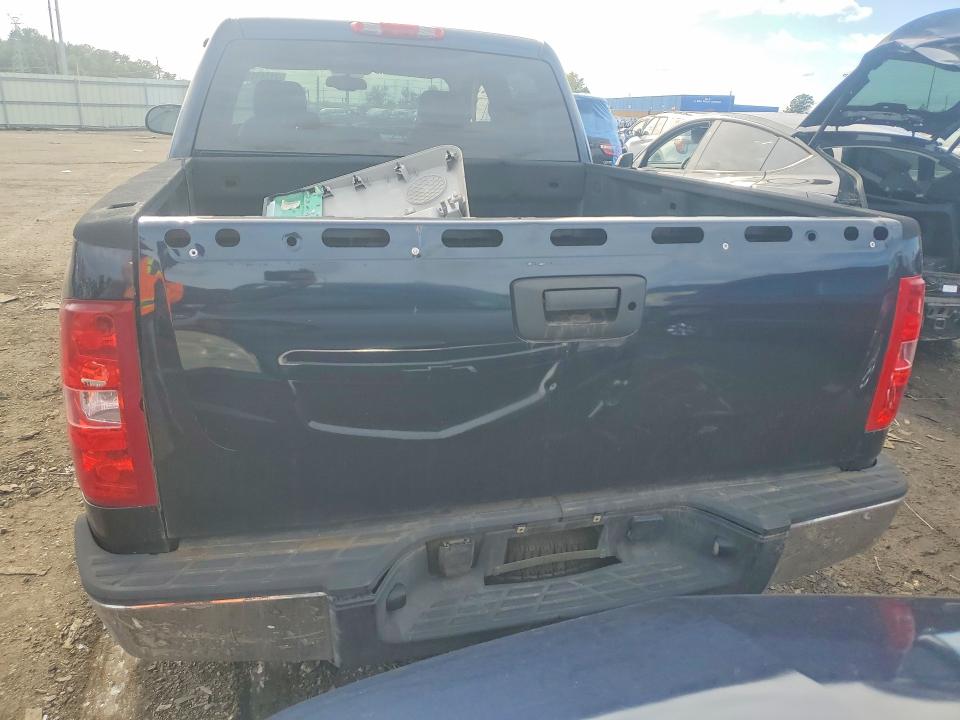 Photo 6 from auction – 2008 CHEVROLET SILVERADO with VIN 3GCEK13328G233123