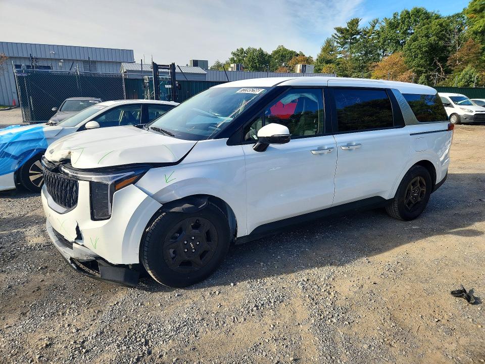 KIA CARNIVAL 2026 con VIN KNDNB5K37T6600584 - Foto de la subasta