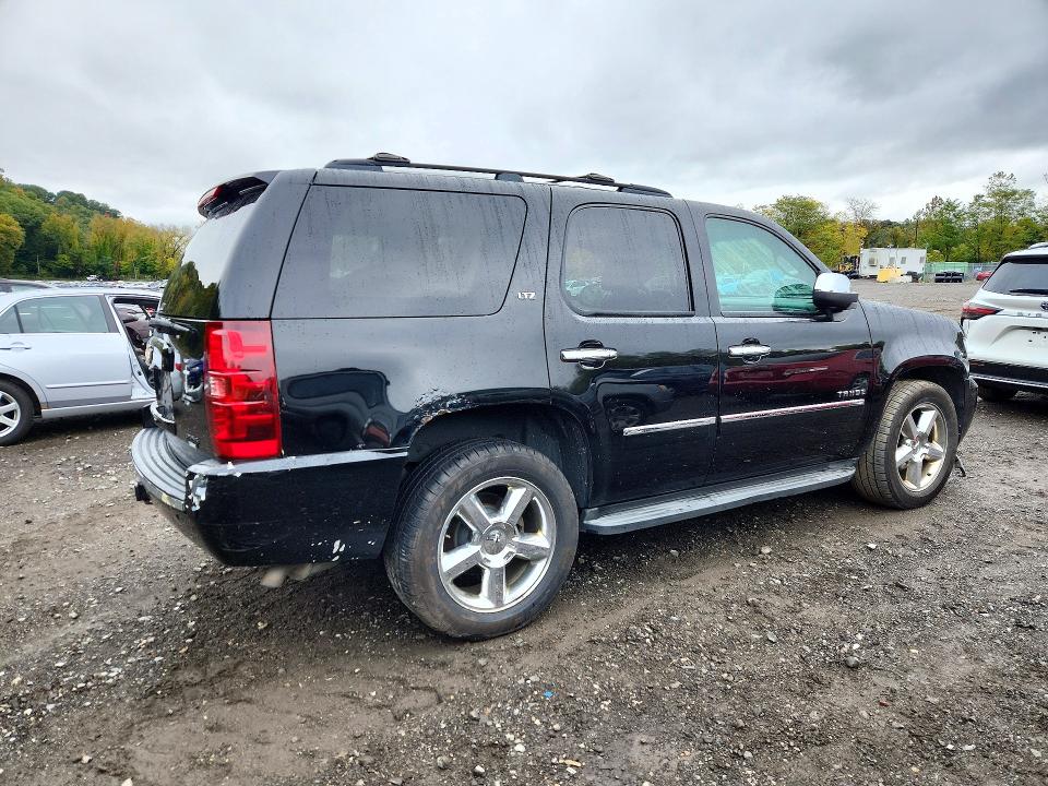 Снимка 3 от търг – 2013 CHEVROLET TAHOE с VIN 1GNSKCE02DR370792