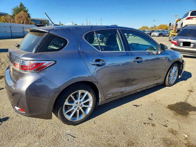 Photo 3 from auction – 2013 LEXUS CT with VIN JTHKD5BH5D2153074