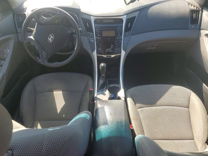 Photo 8 from auction – 2012 HYUNDAI SONATA with VIN 5NPEB4AC0CH441618