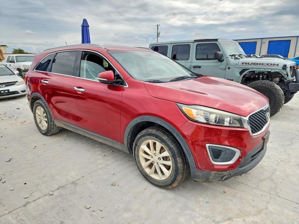 Photo 4 from auction – 2017 KIA SORENTO with VIN 5XYPG4A30HG218648