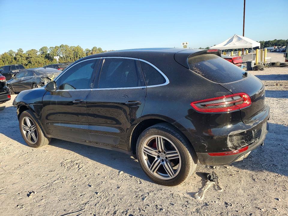 Photo 2 from auction – 2016 PORSCHE MACAN with VIN WP1AB2A52GLB46394