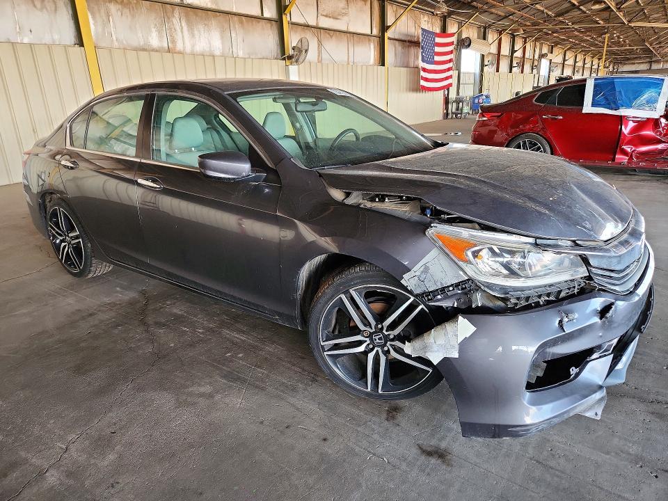 Photo 4 from auction – 2016 HONDA ACCORD with VIN 1HGCR2F33GA211635