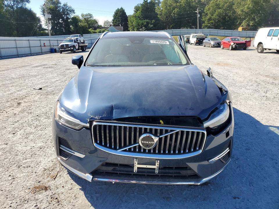 Photo 5 from auction – 2023 VOLVO XC60 with VIN YV4L12DA1P1378936
