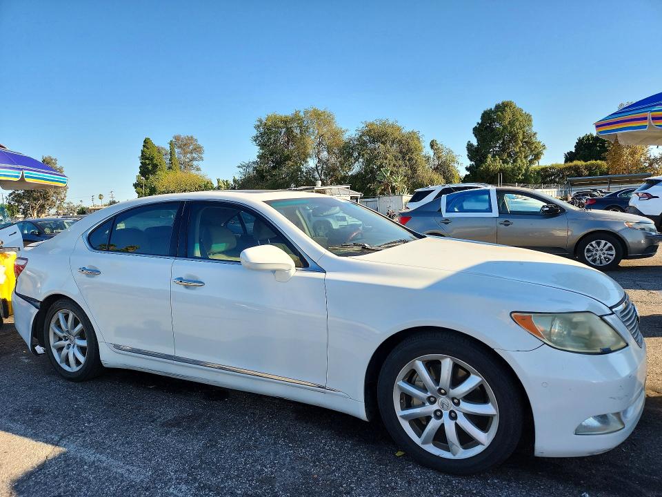 Photo 4 from auction – 2007 LEXUS LS with VIN JTHBL46F875031947