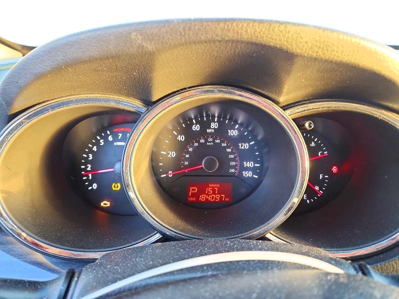 Photo 9 from auction – 2011 KIA SORENTO with VIN 5XYKTDA17BG148304