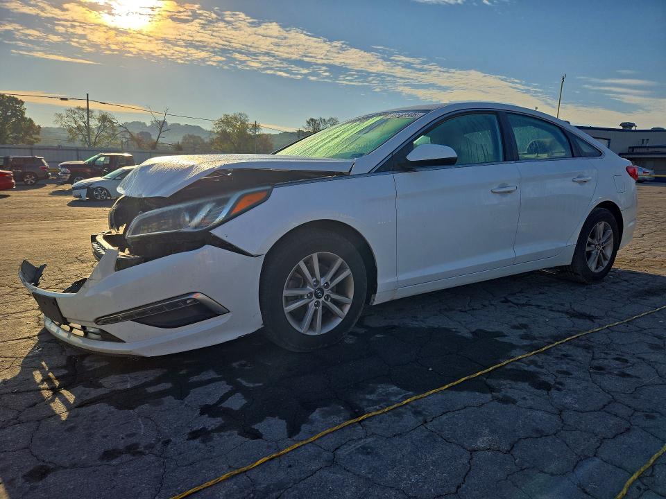Photo 1 from auction – 2015 HYUNDAI SONATA with VIN 5NPE24AF2FH172150
