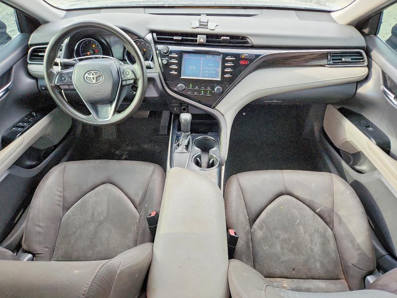 Снимка 8 от търг – 2019 TOYOTA CAMRY с VIN 4T1B11HK9KU802667
