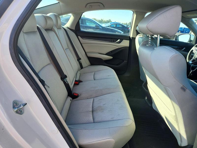 Снимка 10 от търг – 2021 HONDA ACCORD с VIN 1HGCV1F19MA028384