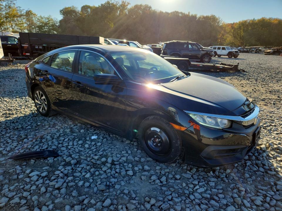 Photo 4 from auction – 2016 HONDA CIVIC with VIN 19XFC2F74GE226710