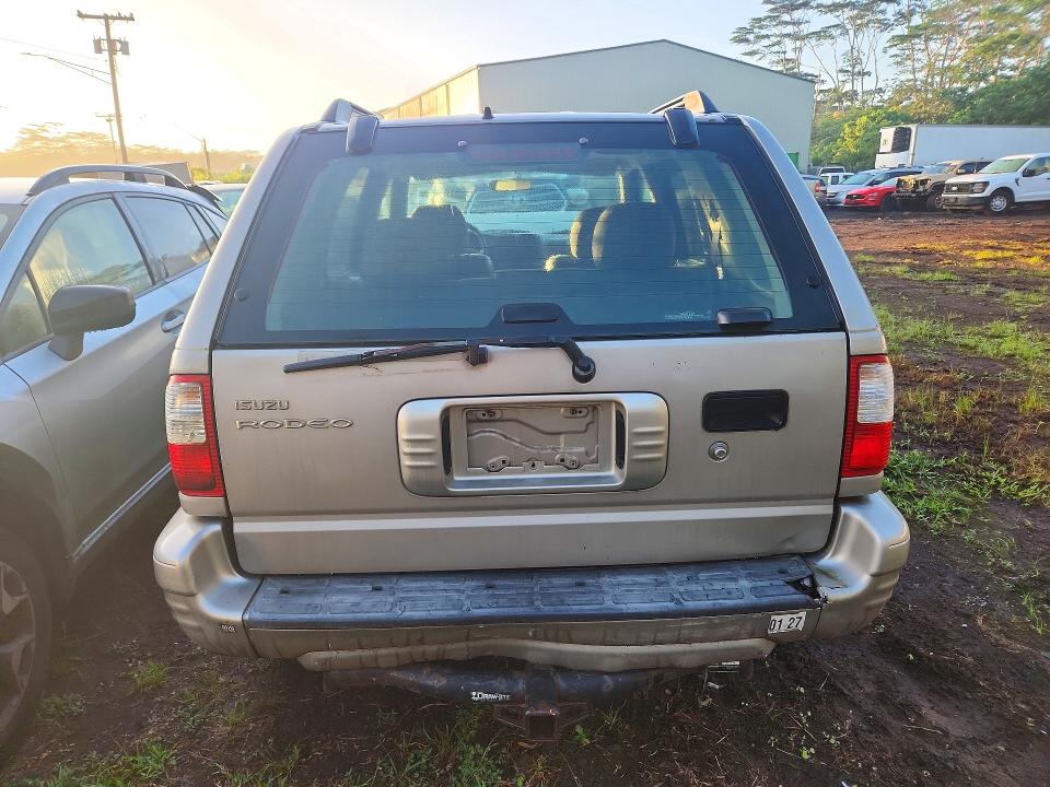Снимка 6 от търг – 2004 ISUZU RODEO с VIN 4S2DM58W844308256