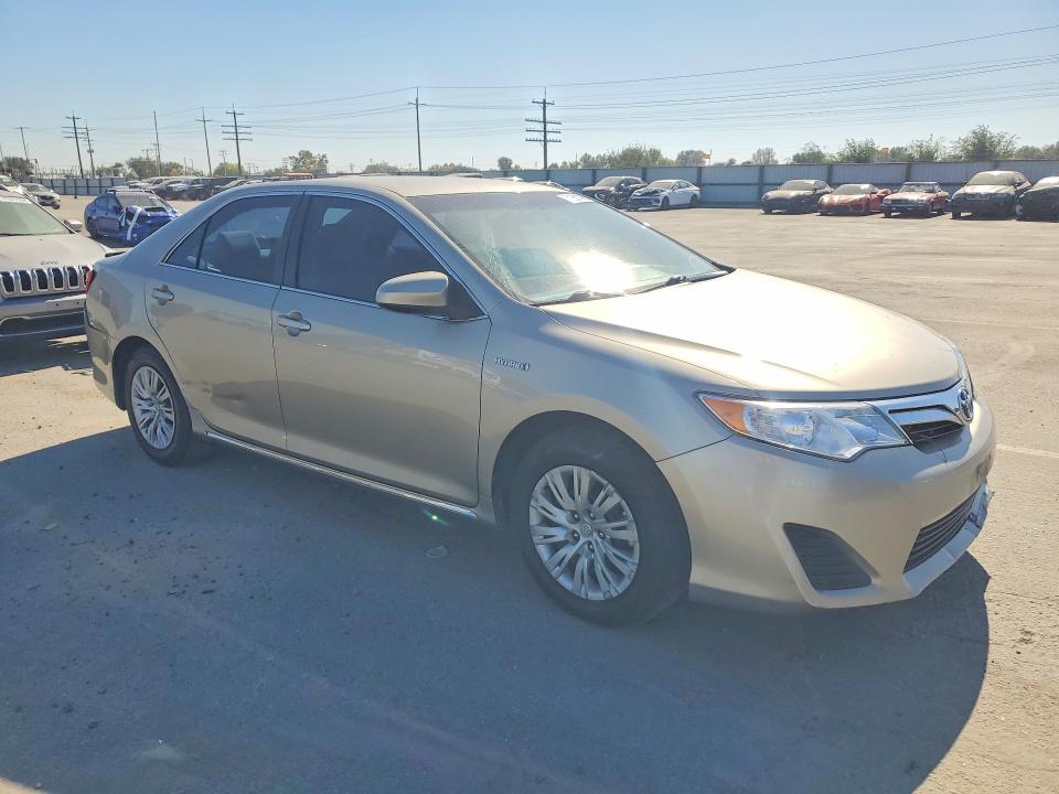 Снимка 4 от търг – 2013 TOYOTA CAMRY HYBRID с VIN 4T1BD1FK2DU080052