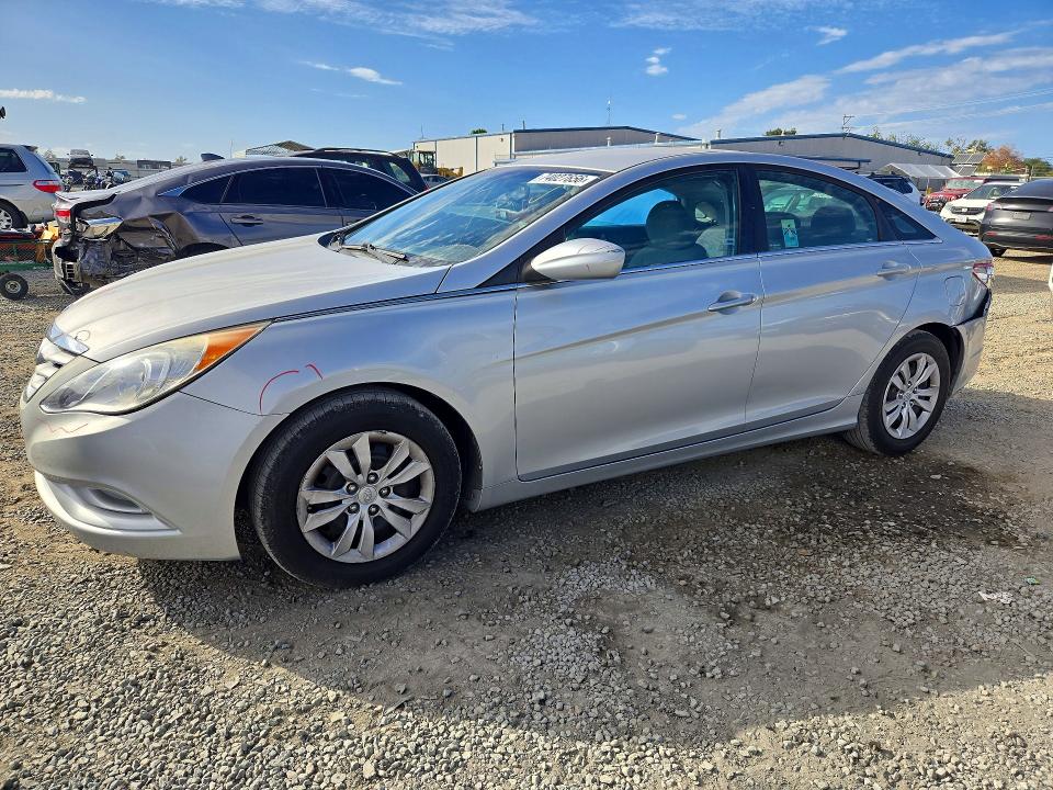 HYUNDAI SONATA 2013 with VIN 5NPEB4AC9DH545820 - Photo from auction