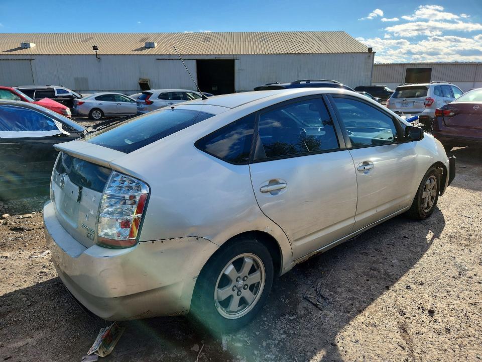 Photo 3 from auction – 2005 TOYOTA PRIUS with VIN JTDKB20U257044565