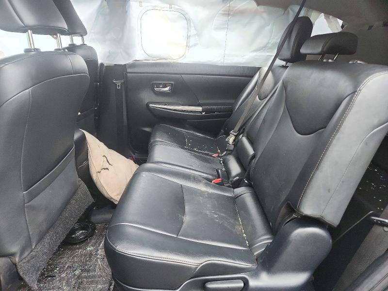 Снимка 10 от търг – 2015 TOYOTA PRIUS V с VIN JTDZN3EU4FJ035505