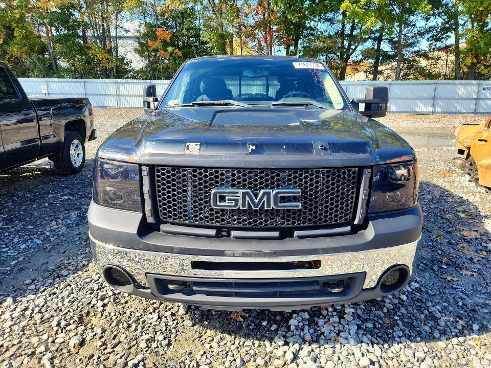 Снимка 5 от търг – 2010 GMC SIERRA с VIN 1GTSKVE08AZ241505