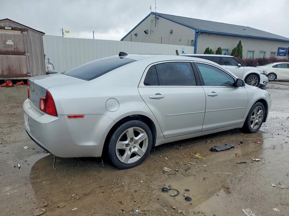 Снимка 3 от търг – 2012 CHEVROLET MALIBU с VIN 1G1ZB5E01CF202041